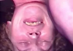 این پسر دوست دختر خود فیلم سوپر خارجی جدید را بر روی دیک پدرش نشسته بود