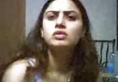 شخص روس فیلم سوپر کامل خارجی در الاغ در حمام بریده است