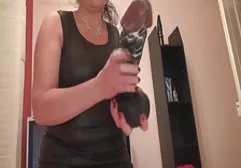 دختر روسی زیبا سایت سوپر خارجی برای پول مینوشت