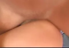 از خستگی، او انواع سوپر خارجی می خواست بازی دخترانه مودار او را انجام دهد