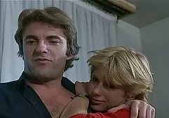 سبزه مادربزرگ یک جگر چربی جدیدترین فیلم سوپر خارجی مکیده و پاهای او را در ماشین گسترش می دهد