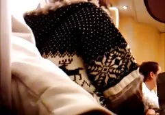 MILF دانلود فیلم سوپر خارجی رایگان بیدمشک خودش را به یک بچه جوان روی تخت گذاشت