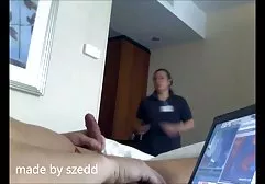 دختر fucks در شوهر، و او خودارضایی با ویبراتور است فیلم سوپر خارجی در اینستا