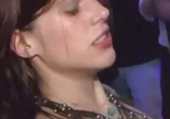 جوان رابطه جنسی فیلم سوپر زن خارجی مقعدی در اتاق خواب دارد