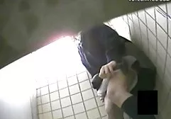 مرد بالغ همکار خود فیلم سوپر خارجی وحشی را در کار فاک