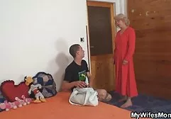 سه خواهر کلیپ سوپر خارجی خوردن و فاک با یک برادر