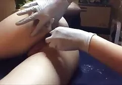 خانم های زیبا جوان فیلم سوپر خارجی خوب یک دسته از بچه ها را فاک می کنند