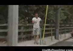 از فیلم نیمه سوپر خارجی دوستش خواست تا دوست دخترش را به تنهایی جنسیت فریب دهد