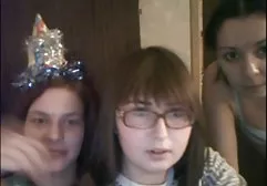 دختر فیلم سوپر خارجی اصل زیبا رقص به سادگی و نوازش خودش