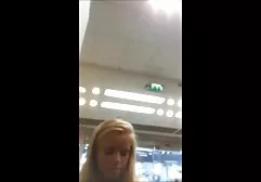 پسر به نظر می رسد جوجه فیلم سوپر خارجی در اینستا خود را به یک شخص دیگر fucks